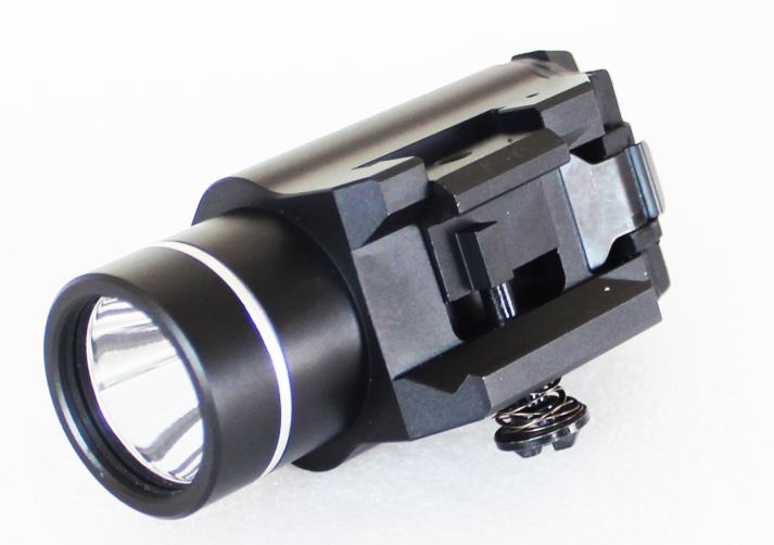 戰(zhàn)術(shù)照明手電